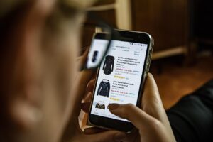 upselling cross-selling WooCommerce mobile shopping